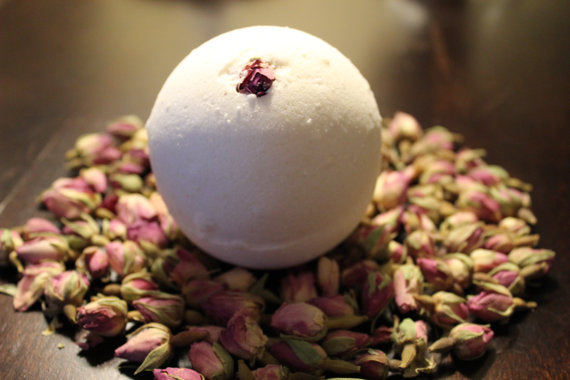 Bath Bomb – Goats Milk & Honey