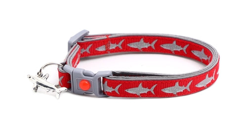 Great White Sharks – Breakaway Cat Collar