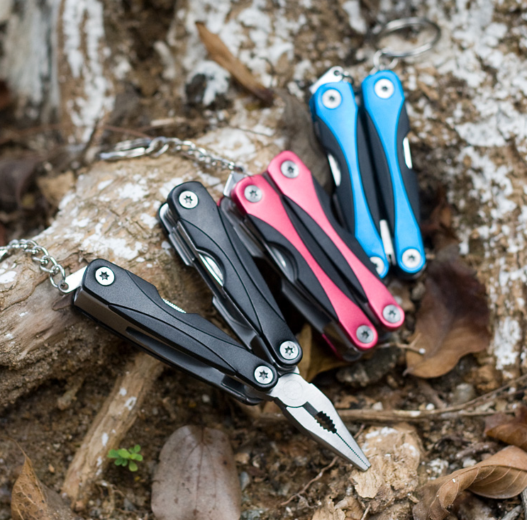 Outdoor Multifunction Pliers – 9-in-1 Compact Tool