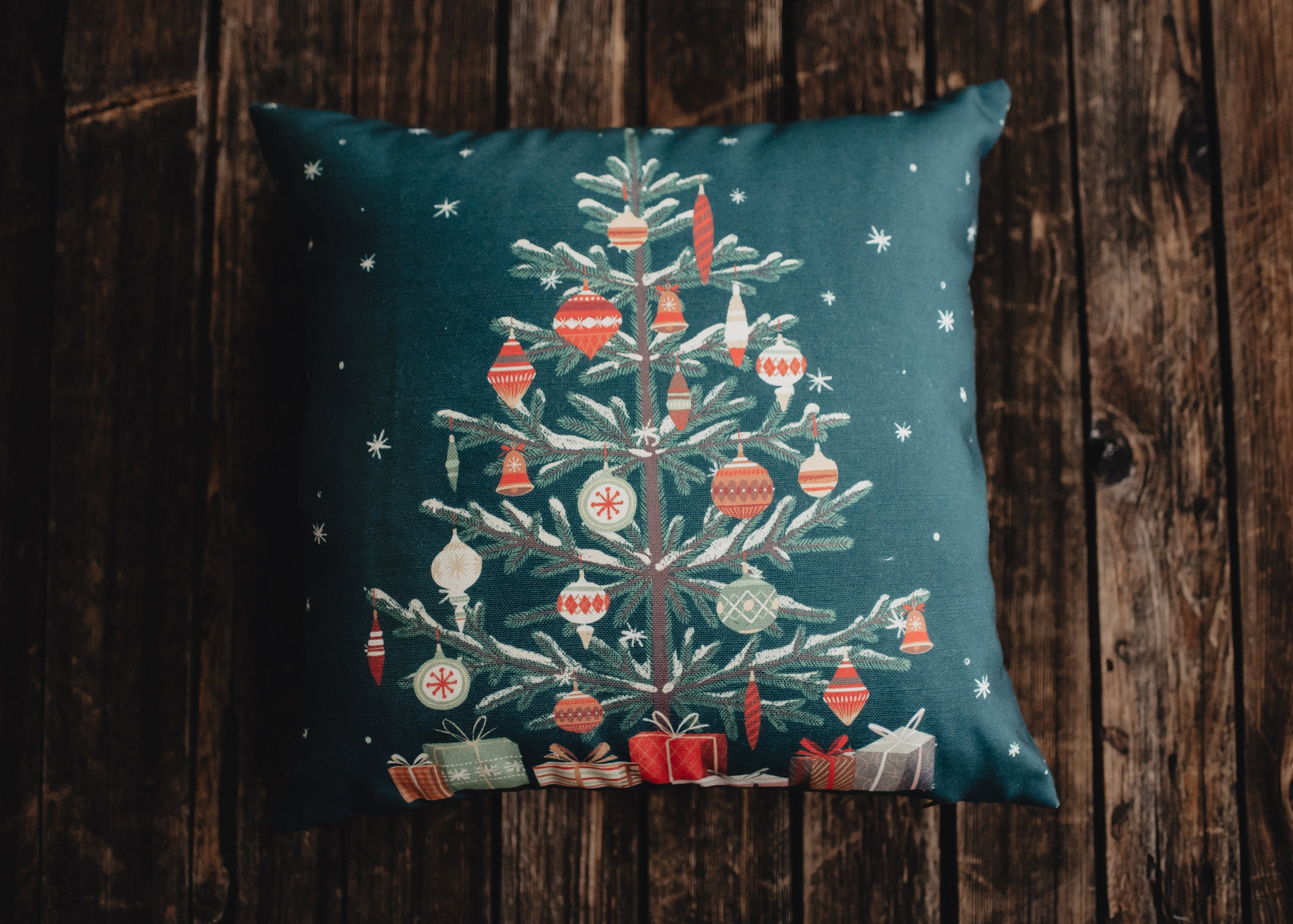 Nordic Pine Christmas Throw Pillow Cover – Holiday Home Décor