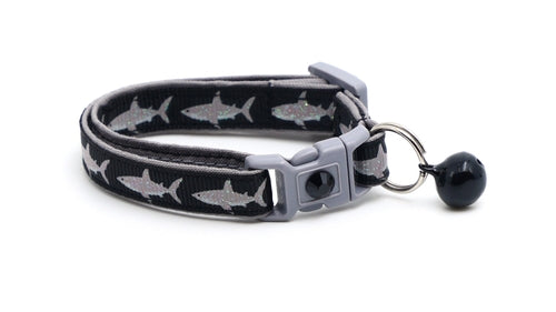 Great White Sharks – Breakaway Cat Collar