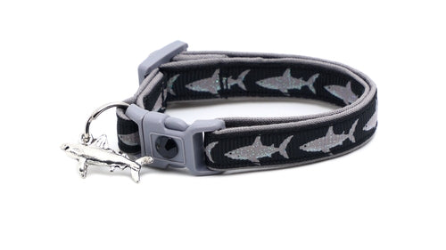 Great White Sharks – Breakaway Cat Collar