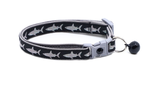 Great White Sharks – Breakaway Cat Collar