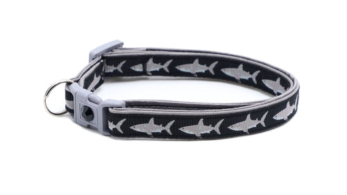 Great White Sharks – Breakaway Cat Collar