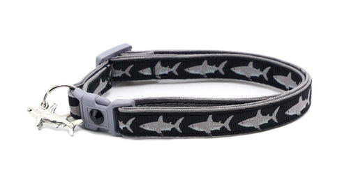 Great White Sharks – Breakaway Cat Collar